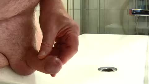 Snapshot of grumpy64 chatting on 12.27.24 Grumpy online show from 12.27.24