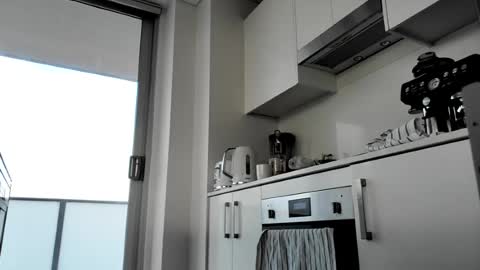 gstring_aussie_phil online show from 07.06.26