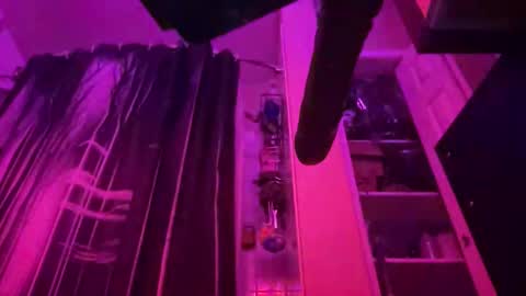 Snapshot of gswaze12 chatting on 10.28.25 GSwaze online show from 10.28.25