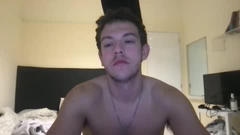 guapogringo03 online show from 09.14.25