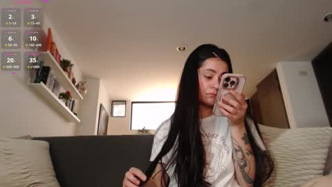 Elena online show from 10.21.25