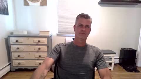 gudguy2025 online show from 05.18.26