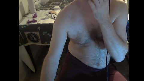 Snapshot of guess91 chatting on 10.25.25 Guess91 online show from 10.25.25