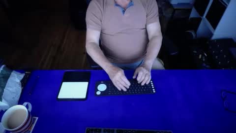 guesswhatigot2 online show from 10.06.25