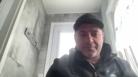 Snapshot of guil0 chatting on 03.24.26 guil0 online show from 03.24.26