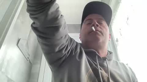 Snapshot of guil0 chatting on 03.31.26 guil0 online show from 03.31.26