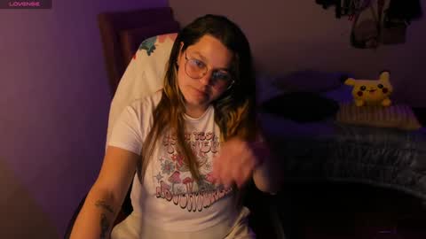 Snapshot of guinivere_blake chatting on 12.05.24 Hello Im Julieta Im 25 years old welcome to my room have fun and be happy. online show from 12.05.24
