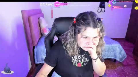 Hello Im Julieta Im 25 years old welcome to my room have fun and be happy. online show from 09.18.25