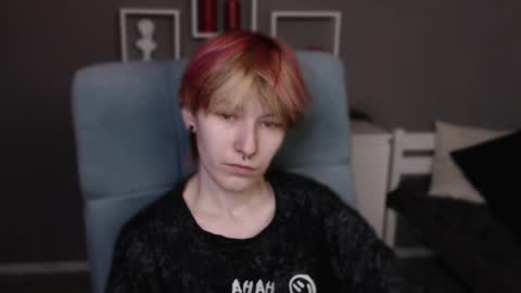 guitarandangell online show from 04.17.26