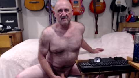 Snapshot of guitarsexgod chatting on 02.12.25 Mario online show from 02.12.25