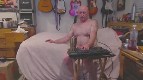 Snapshot of guitarsexgod chatting on 02.17.25 Mario online show from 02.17.25