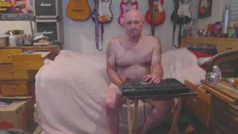 Snapshot of guitarsexgod chatting on 02.18.25 Mario online show from 02.18.25