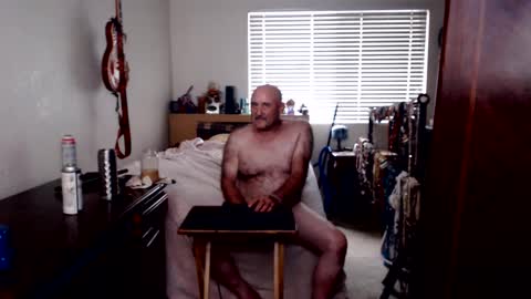 Snapshot of guitarsexgod chatting on 09.21.25 Mario online show from 09.21.25