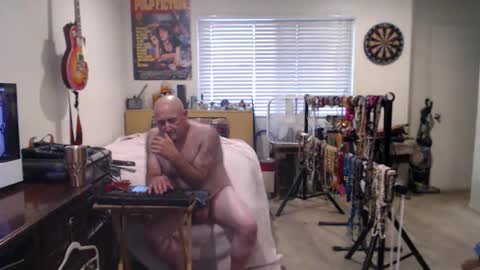 Snapshot of guitarsexgod chatting on 10.17.25 Mario online show from 10.17.25