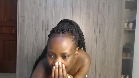 Miss Incredible online show from 01.24.25