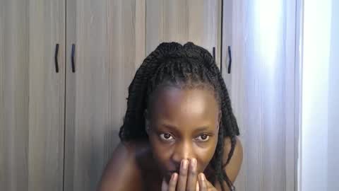 Miss Incredible online show from 10.17.25