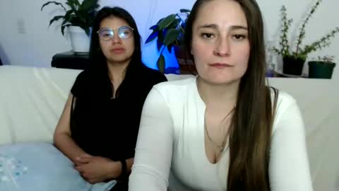 Vane blonde and Hazell black hair online show from 02.11.25