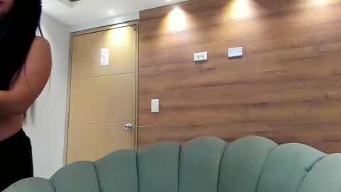 Snapshot of gummyluv chatting on 10.04.25 gummyluv online show from 10.04.25