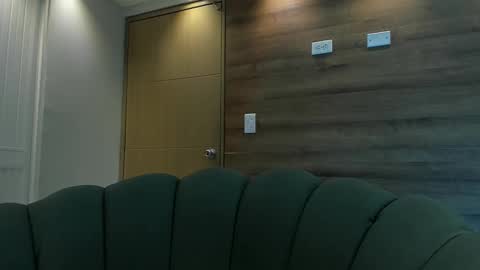 Snapshot of gummyluv chatting on 10.19.25 gummyluv online show from 10.19.25