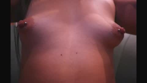 gummyluv online show from 11.14.25