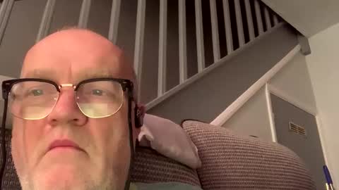 Snapshot of gusher25 chatting on 10.17.25 gusher25 online show from 10.17.25