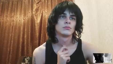 Snapshot of gushill_ chatting on 11.10.25 gushill_ online show from 11.10.25