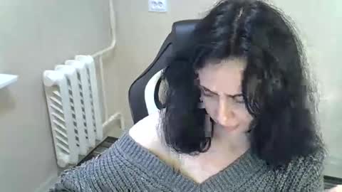 Snapshot of gusumah chatting on 12.04.24 GusumAh online show from 12.04.24