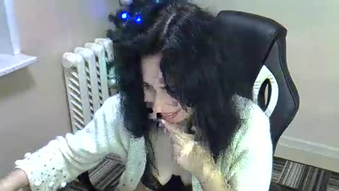 Snapshot of gusumah chatting on 01.02.25 GusumAh online show from 01.02.25