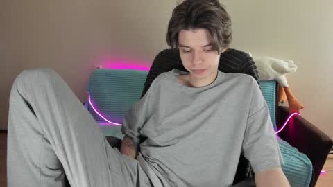 guy_liam1 online show from 01.29.25