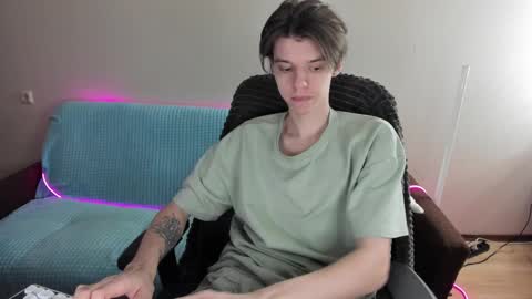 guy_liam1 online show from 02.12.25