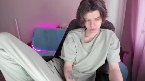 guy_liam1 online show from 02.26.25