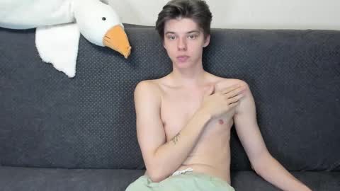 guy_liam1 online show from 11.21.25