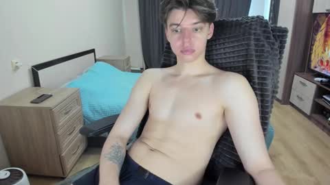 guy_liam1 online show from 02.15.26