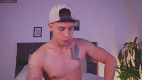 Snapshot of guy_twinks chatting on 05.16.26 Gabriel online show from 05.16.26