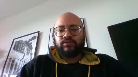 Snapshot of guy_wood15 chatting on 02.06.25 guy_wood15 online show from 02.06.25