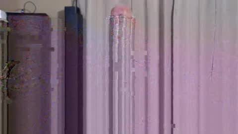 Snapshot of guynyli chatting on 10.06.25 new york bottom online show from 10.06.25