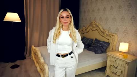 Sofia online show from 12.04.24