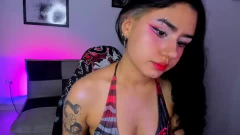gwenhazel online show from 09.10.25