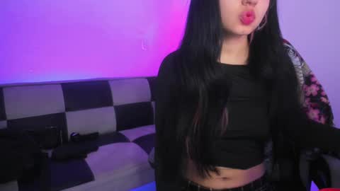 gwenhazel online show from 10.01.25