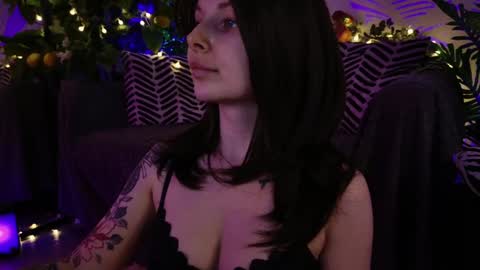 gwenhilton online show from 03.07.25