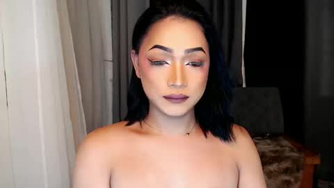 Snapshot of gwenngoddess chatting on 10.22.25 Call me Miss Gwen online show from 10.22.25