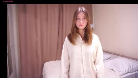 Molly online show from 12.21.25