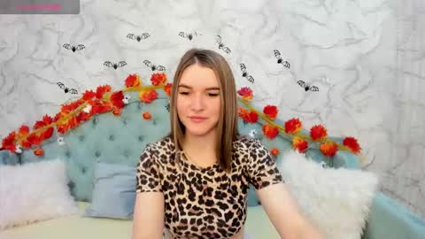 gwensmitt online show from 10.30.25