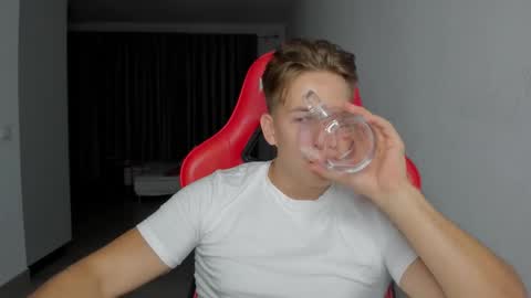 Oliver online show from 10.22.25