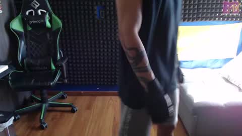 Snapshot of gymbro42 chatting on 07.06.26 Gymbro42 online show from 07.06.26