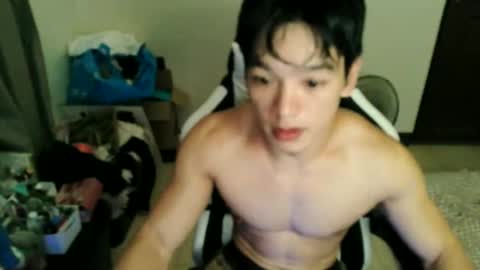 Snapshot of gymnasmenos chatting on 05.25.26 AJ online show from 05.25.26