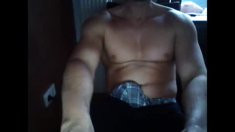 Snapshot of gymxxx_ chatting on 12.30.24 gymxxx_ online show from 12.30.24