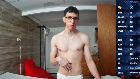 Snapshot of gyo_____ chatting on 10.07.25 gyo online show from 10.07.25