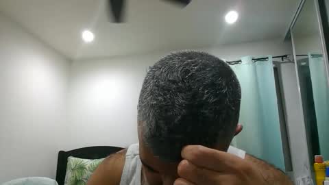 h0nest84 online show from 09.23.25