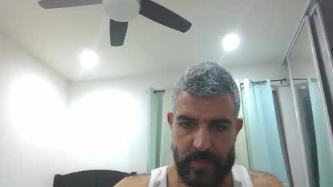 h0nest84 online show from 10.25.25